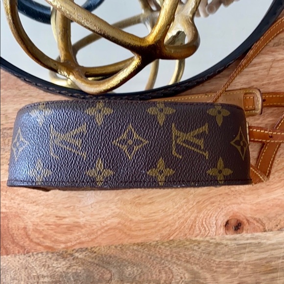 Authentic Mini Louis Vuitton Saint Cloud Crossbody - Picture 12 of 16